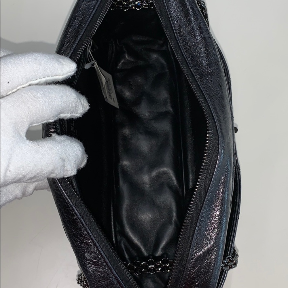 Chanel Aged Calfskin Camera Case Bag Black - Picture 6 of 8